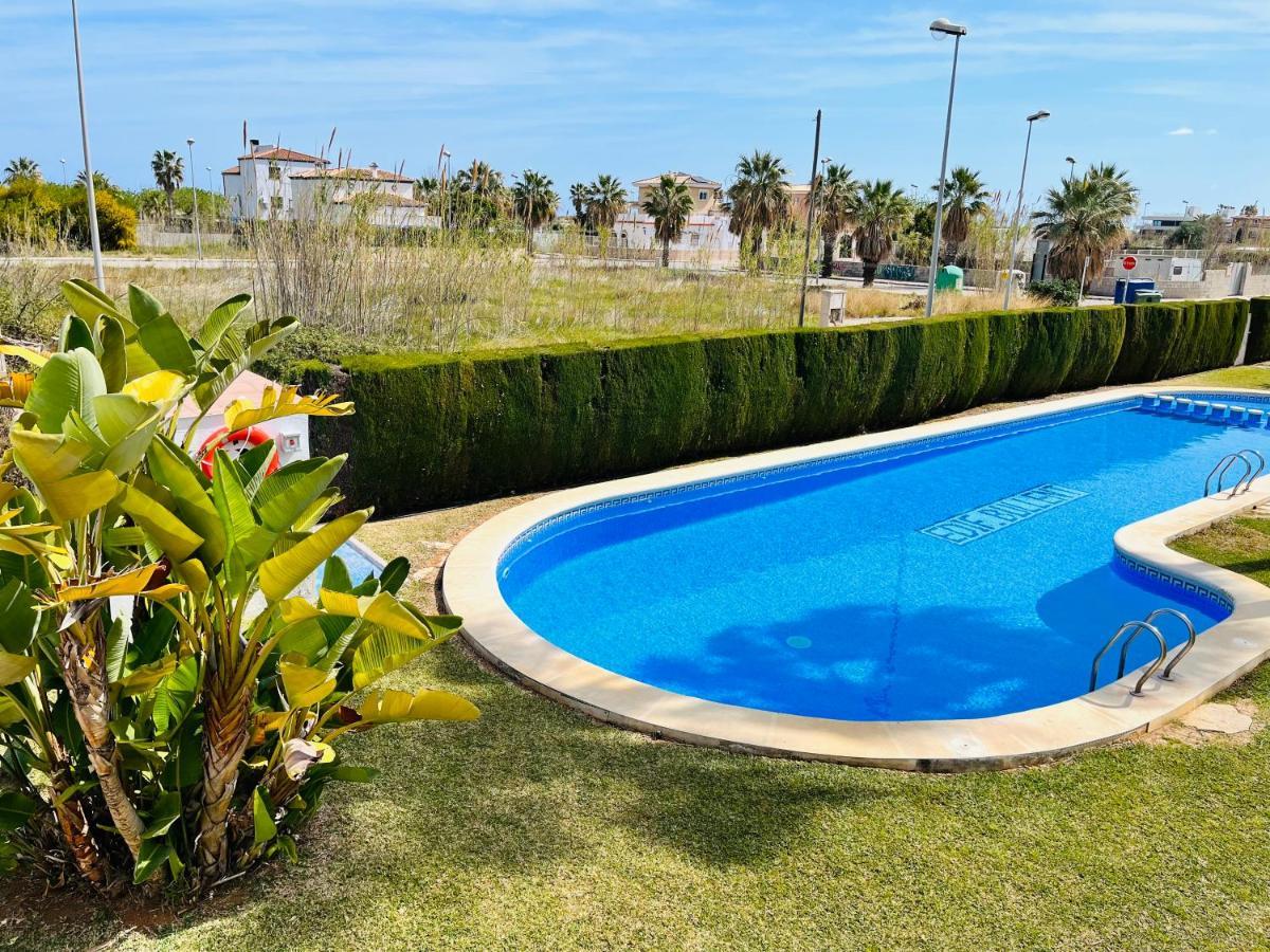 Caseta Rabdells Olivanova 150m De La Playa